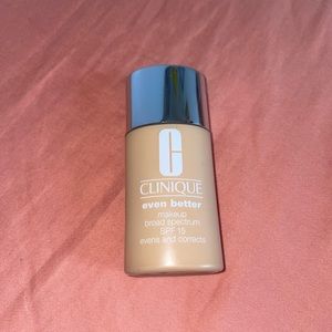 Clinique Even Better Foundation In Bone 🦴